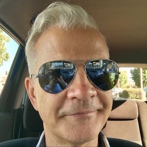 Meet your Posher, Scott